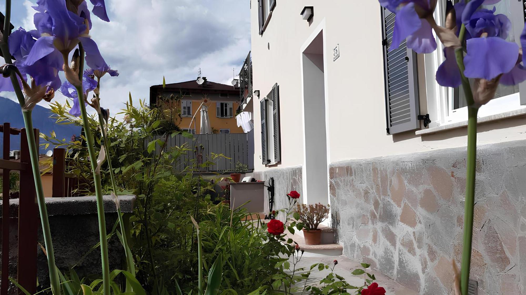 Over The Castle Apartment Trento Exterior photo